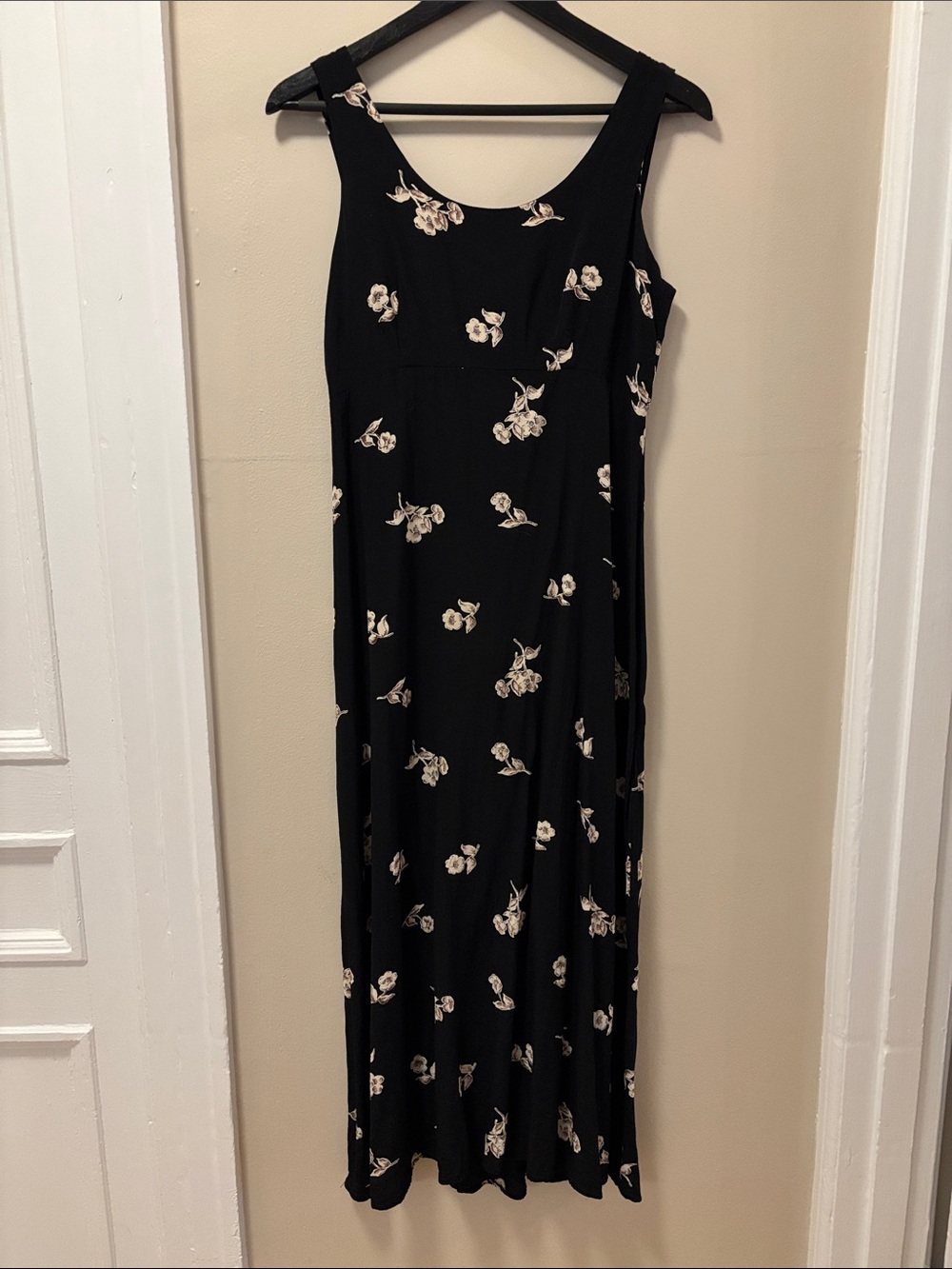 Sleeveless Black Maxi Dress with Cream Floral Print